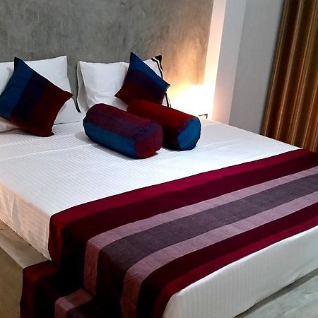 Diamond Lake Tourist Rest Anuradhapura Dış mekan fotoğraf